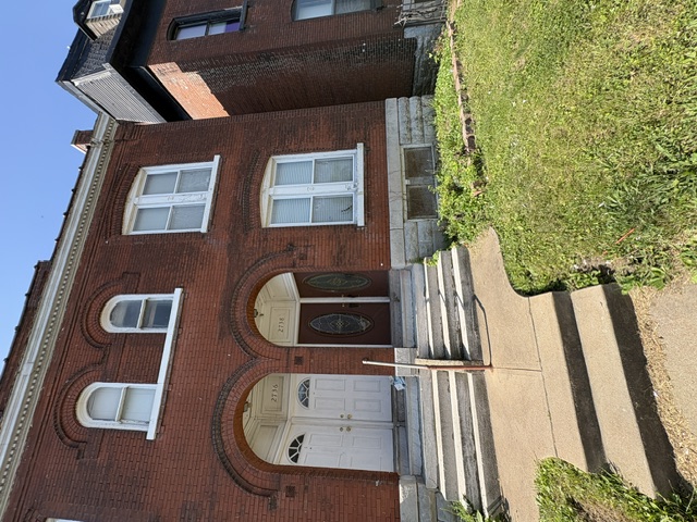 2738 Osage St